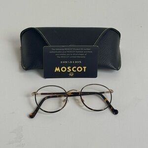 MOSCOT Tortoiseshell and Gold Round Eyeglasses